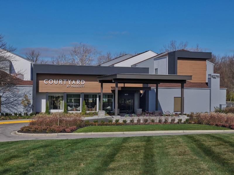 Courtyard Indianapolis Castleton image