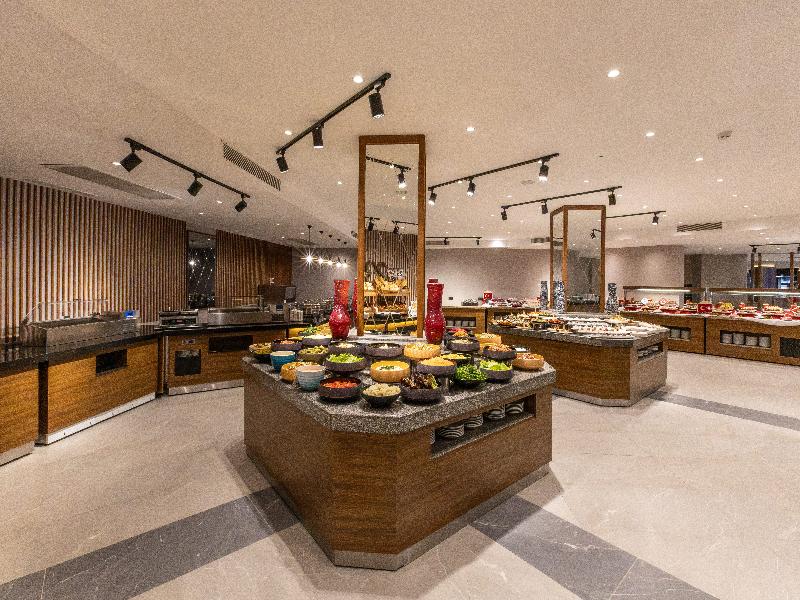 Unique Residence Hotel Golf &Spa Kusadasi image