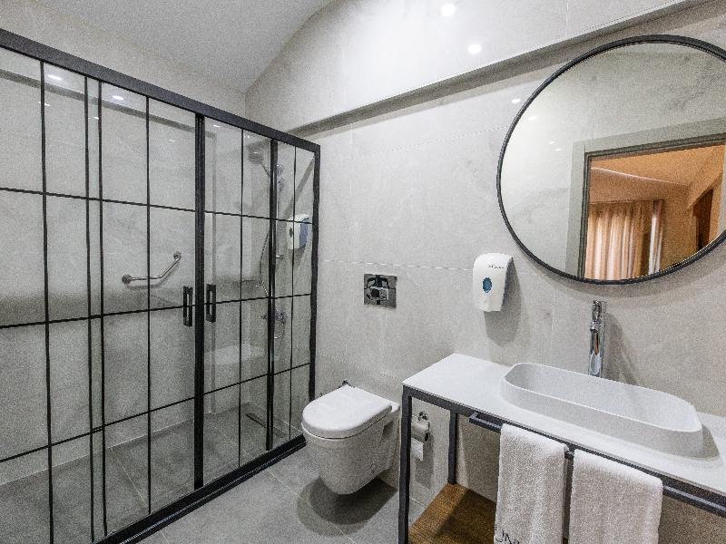 Unique Residence Hotel Golf &Spa Kusadasi image