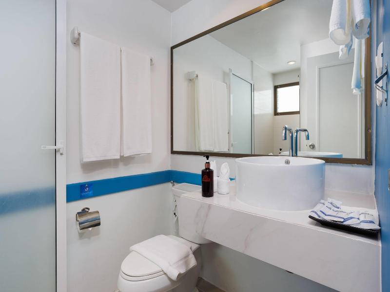 Days Inn By Wyndham Patong Beach Phuket image