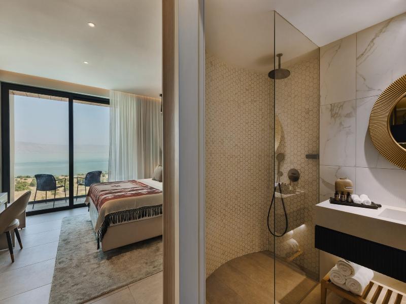 Ramada Hotel & Suites by Wyndham Netanya image