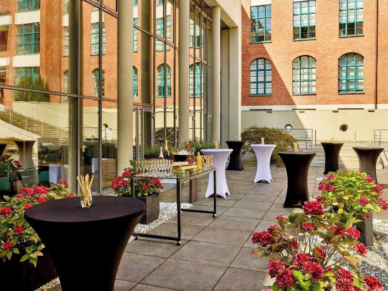 Sheraton Hannover Pelikan Hotel image