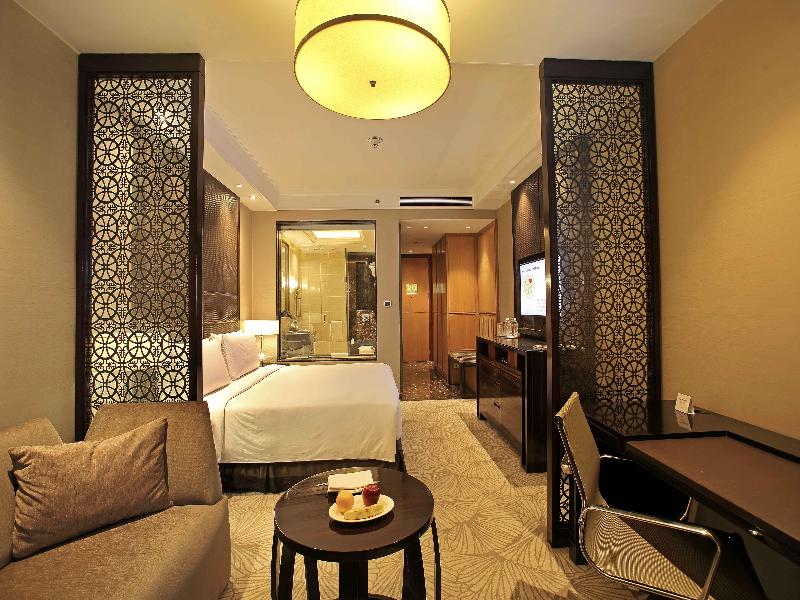 Crowne Plaza New Delhi Mayur Vihar image