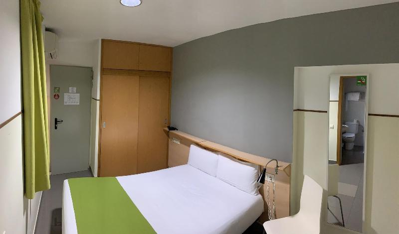 Terrassa image