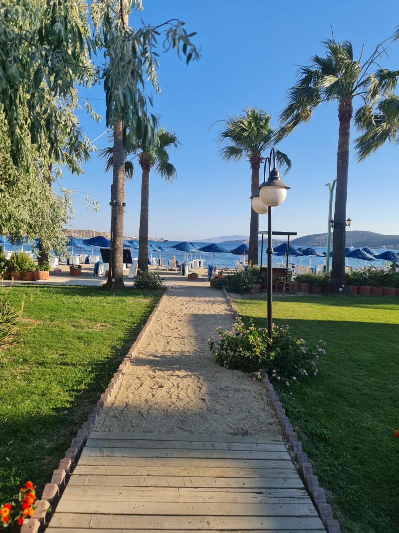 Nagi Beach Hotel image