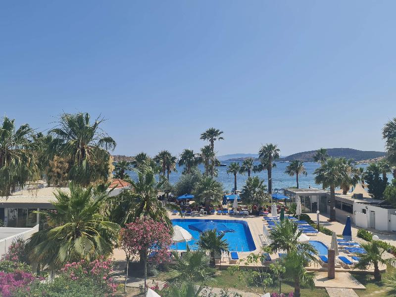 Nagi Beach Hotel image