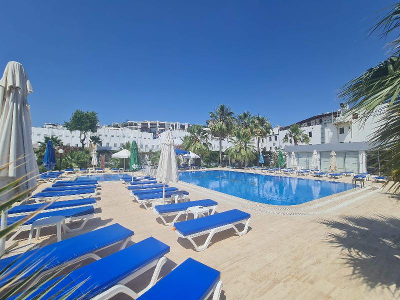 Nagi Beach Hotel image