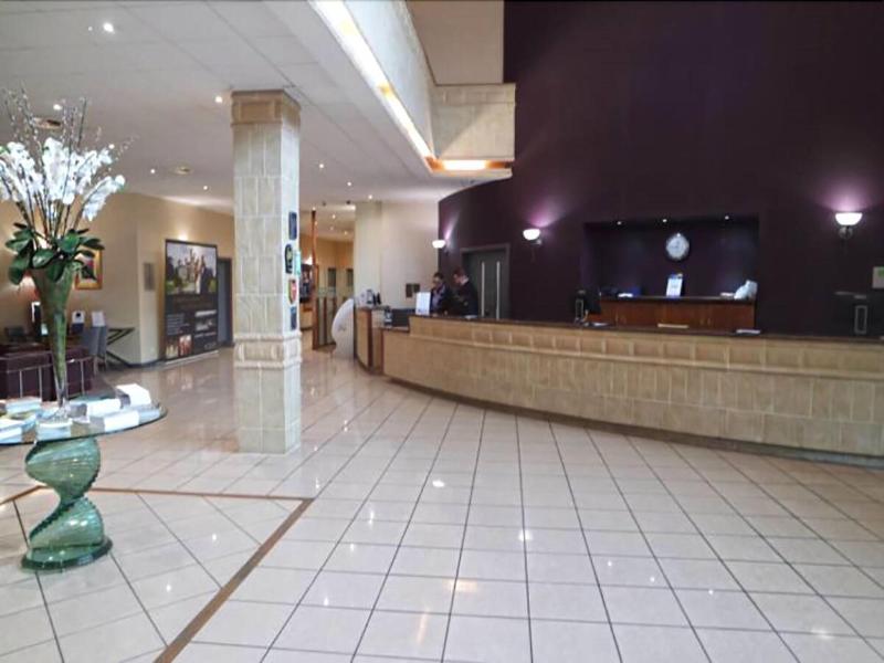 Vale Hotel Golf & Spa image