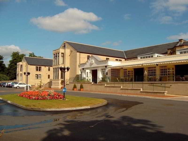 Gomersal Park Hotel AND Leisure Club