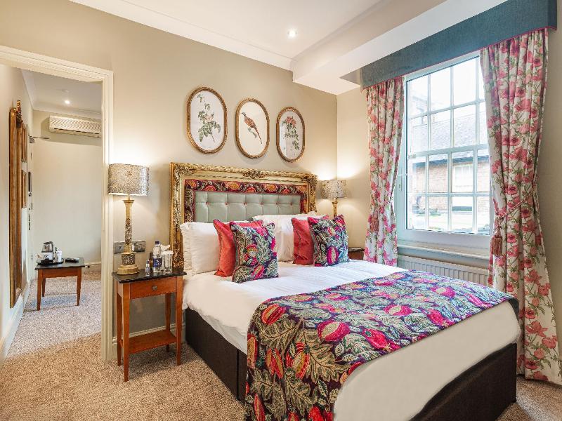 Wynnstay Hotel image
