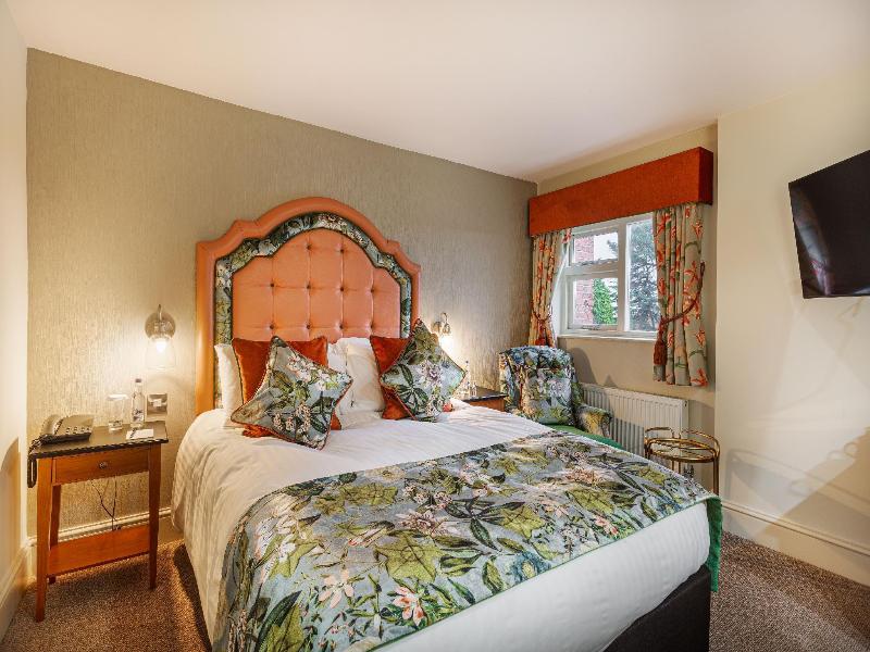 Wynnstay Hotel image