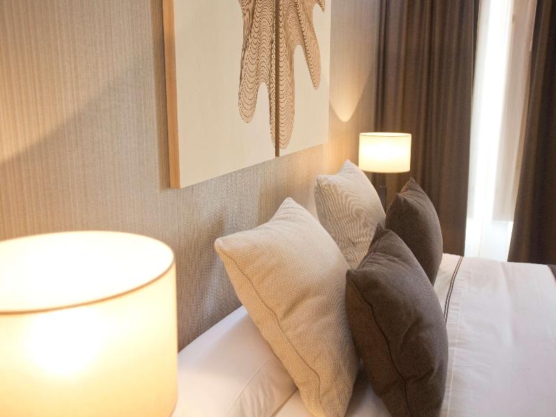 Carris Cardenal Quevedo Hotel image