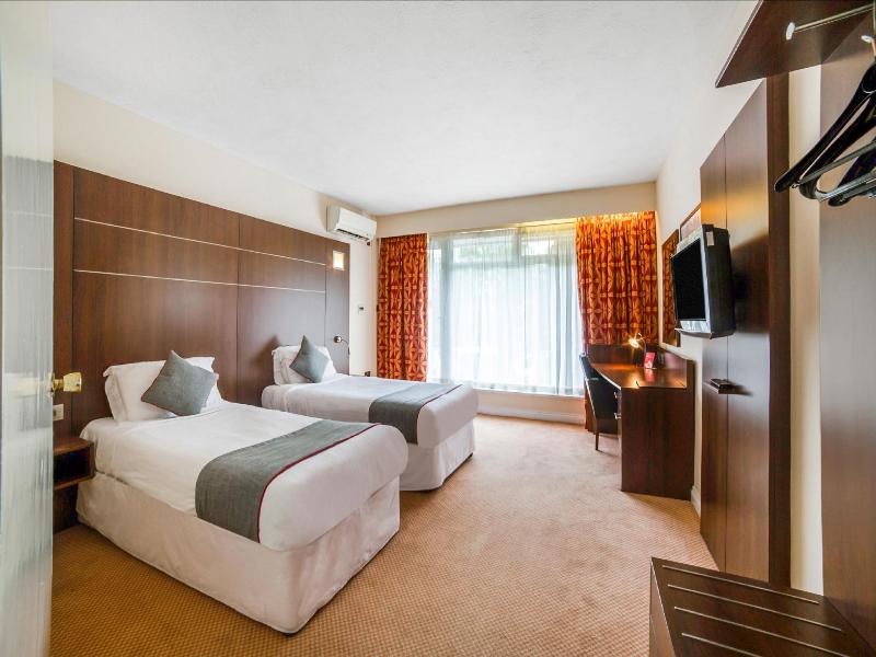 The Bridge House Hotel image