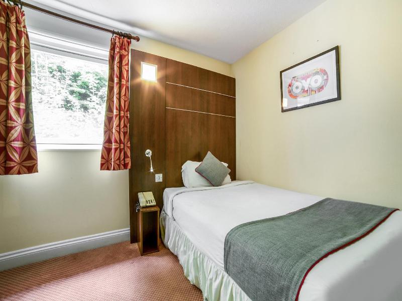 The Bridge House Hotel image