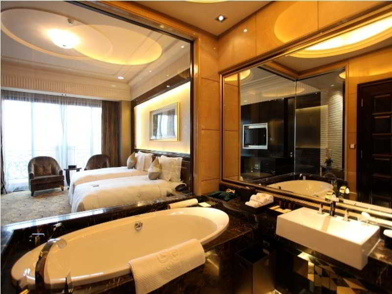 Chateau Star River Pudong image
