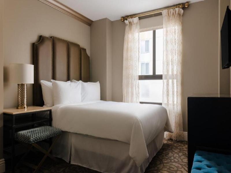 Hotel Bijou image