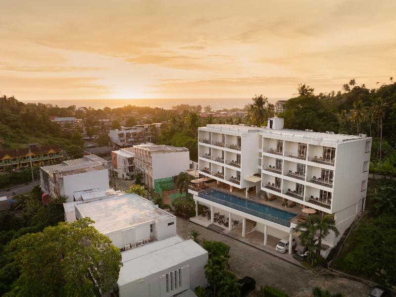 Lae Lay Suites image
