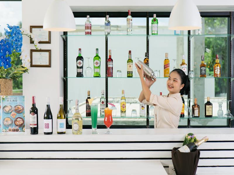 Lae Lay Suites image