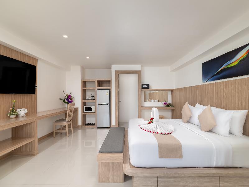 Lae Lay Suites image