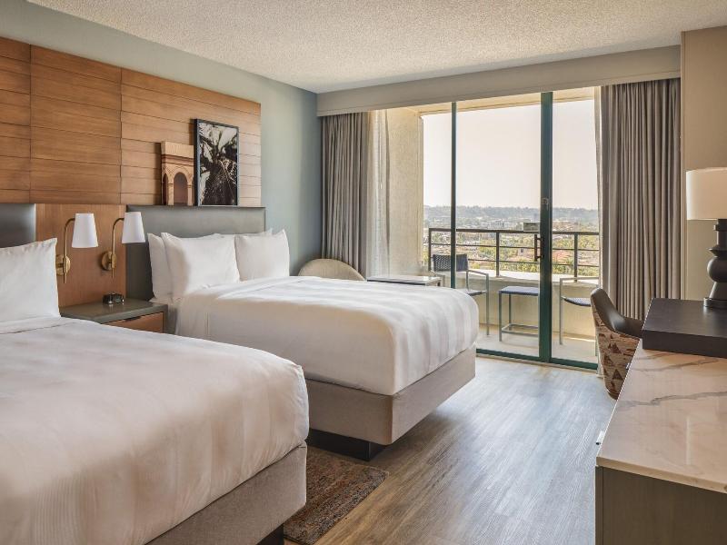 San Diego Marriott Mission Valley image
