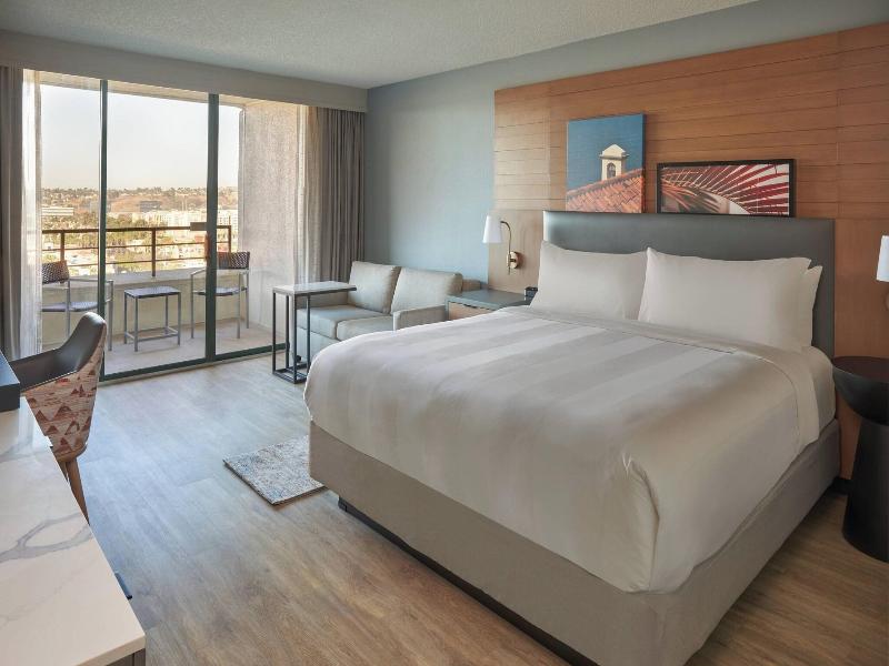 San Diego Marriott Mission Valley image