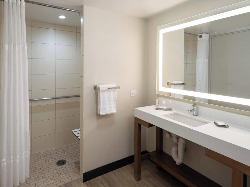 San Diego Marriott Mission Valley image