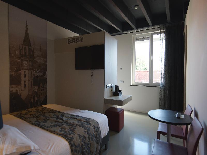 De Flandre Hotel image