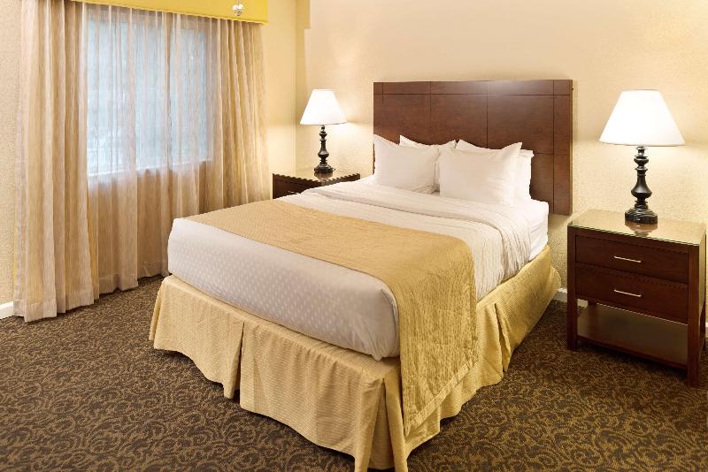 Hilton Vacation Club The Historic Powhatan William image