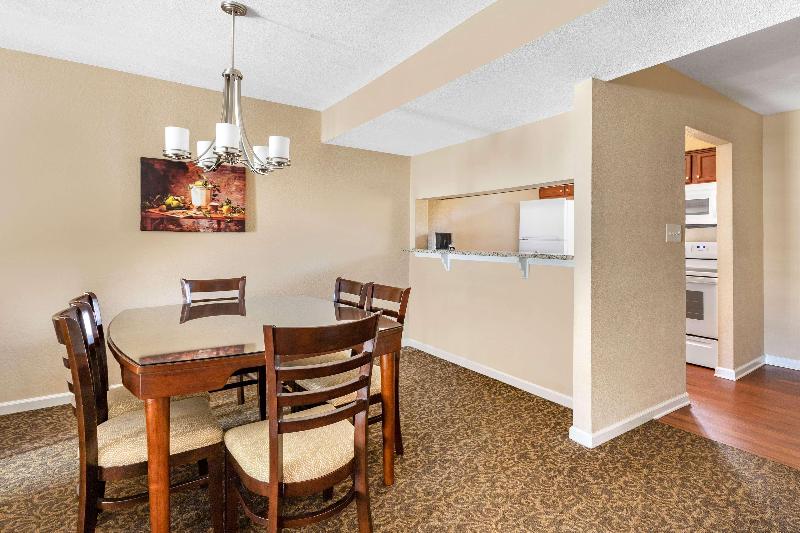 Hilton Vacation Club The Historic Powhatan William image
