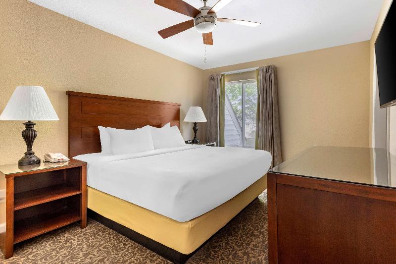 Hilton Vacation Club The Historic Powhatan William image