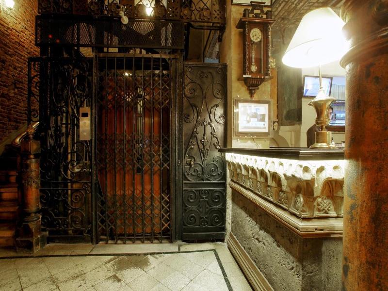 La Fresque Hotel Boutique image