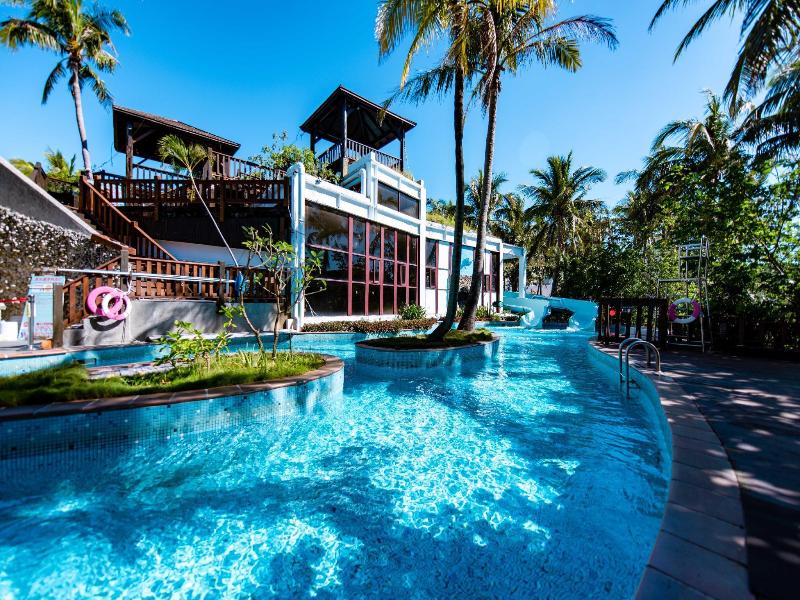 Yoho Beach Resort & Club image