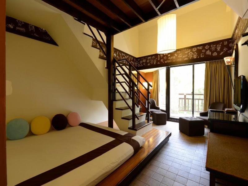 Yoho Beach Resort & Club image