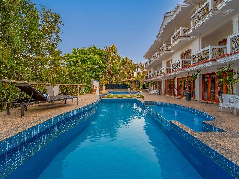 White Pearl Suites by Rosetum image