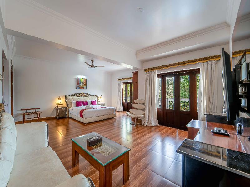 White Pearl Suites by Rosetum image