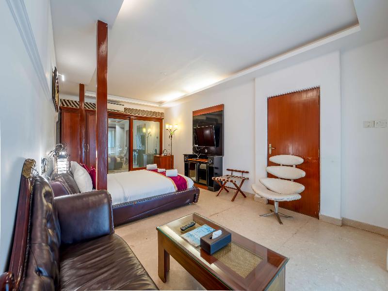 White Pearl Suites by Rosetum image