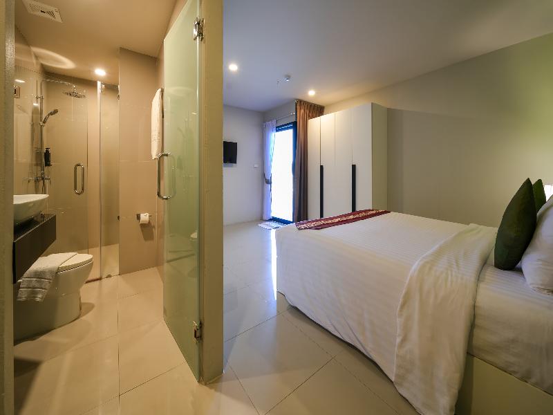 GU Hotel Patong image