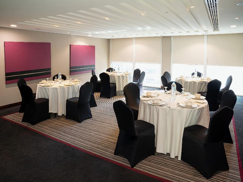 Centro Al Manhal By Rotana image