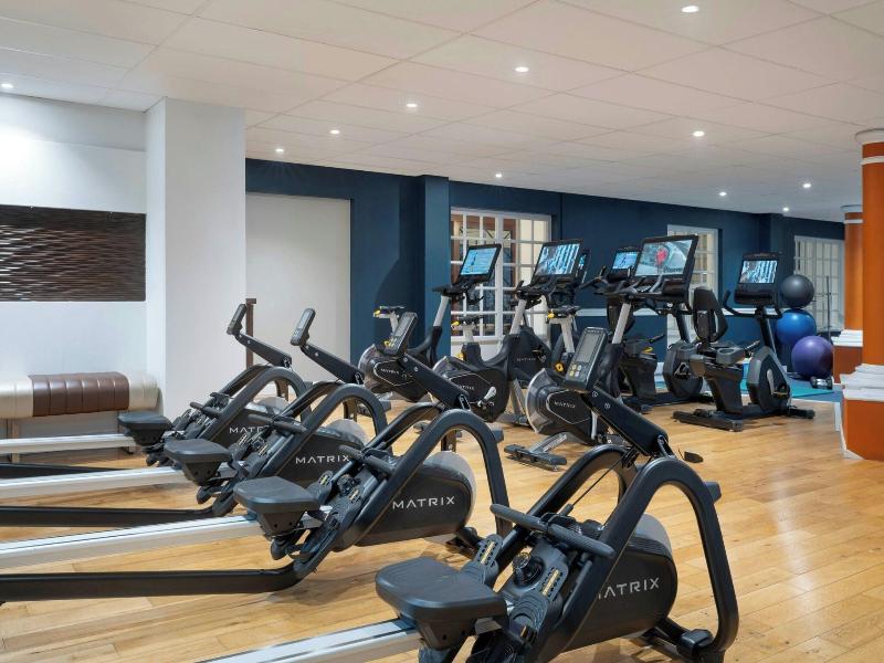 Delta Hotels By Marriott Tudor Park Country Club image