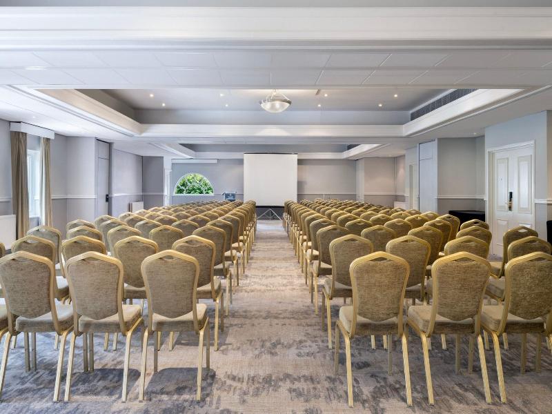 Delta Hotels By Marriott Tudor Park Country Club image