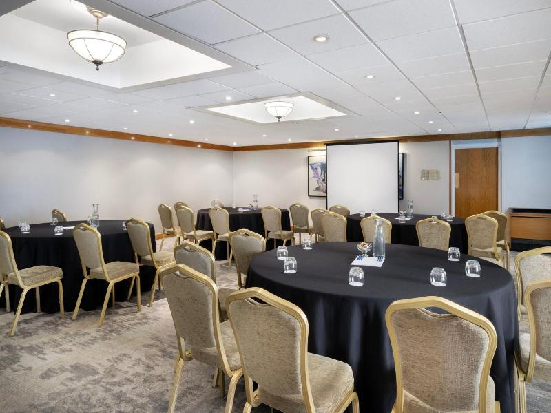 Delta Hotels By Marriott Tudor Park Country Club image