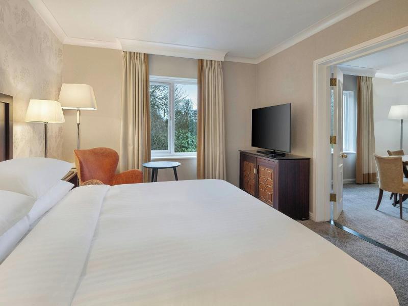 Delta Hotels By Marriott Tudor Park Country Club image