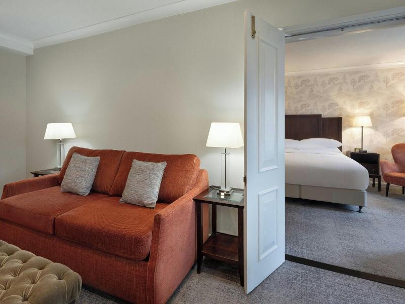Delta Hotels By Marriott Tudor Park Country Club image
