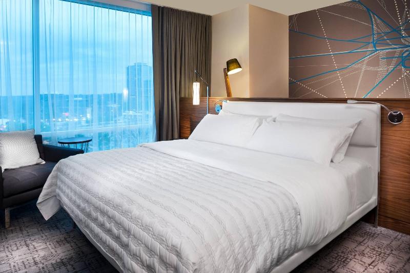 Le Meridien Atlanta Perimeter image