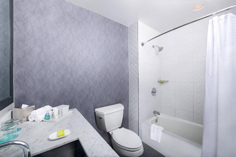 Le Meridien Atlanta Perimeter image