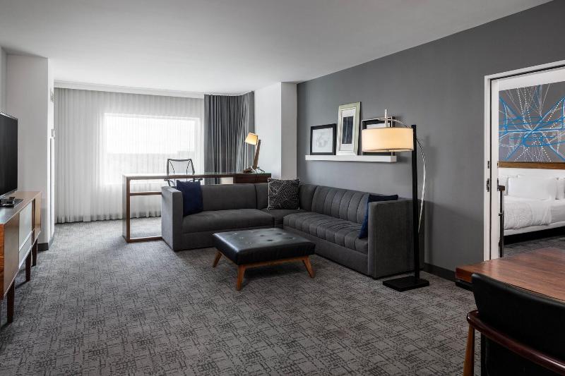 Le Meridien Atlanta Perimeter image