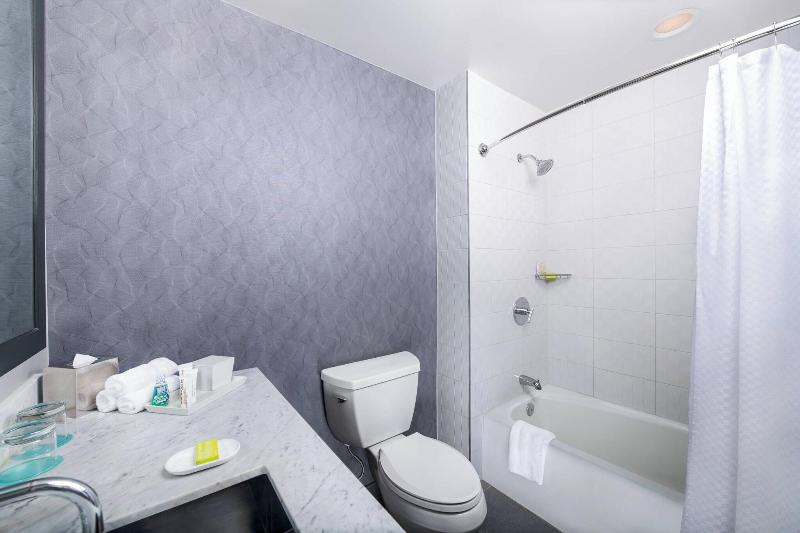 Le Meridien Atlanta Perimeter image