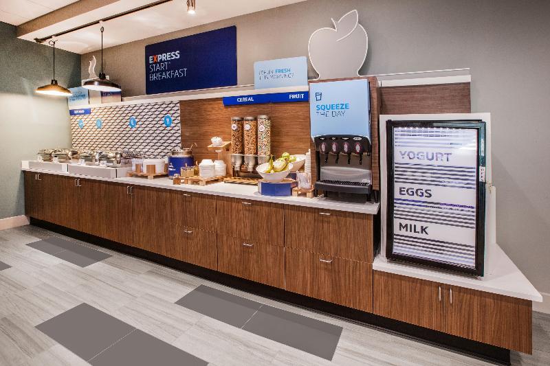 Holiday Inn Express Wall Street