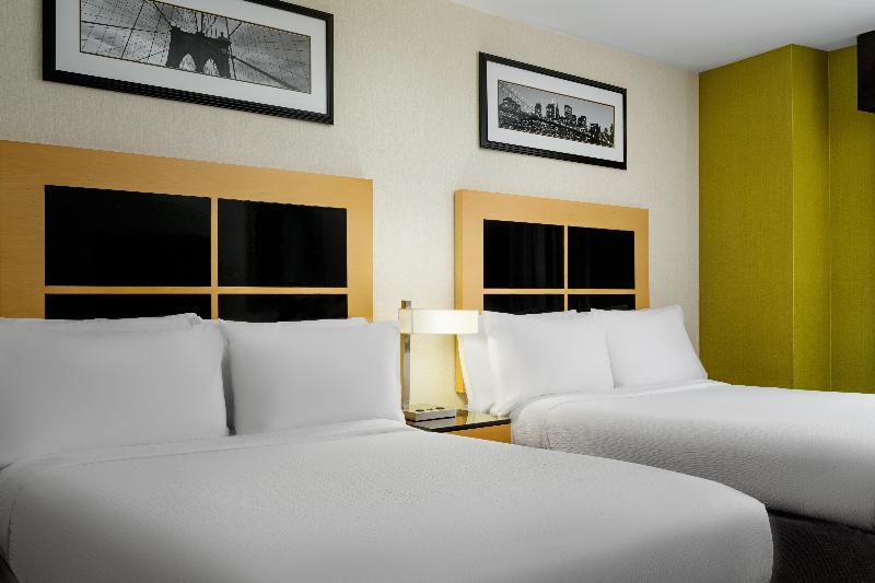 Holiday Inn Express Wall Street