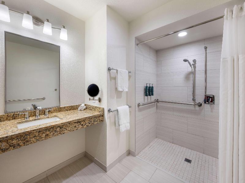 Hilton Vacation Club Varsity Club South Bend, In image